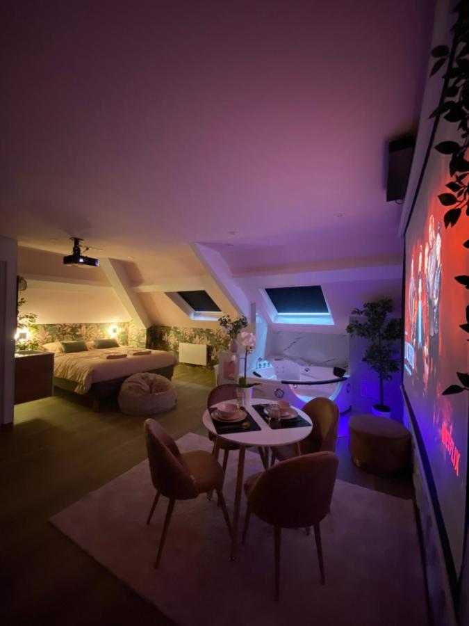 Capsule Color Deluxe Balneo I Ecran Home Cinema I Console De Jeux Trith-Saint-Leger Экстерьер фото